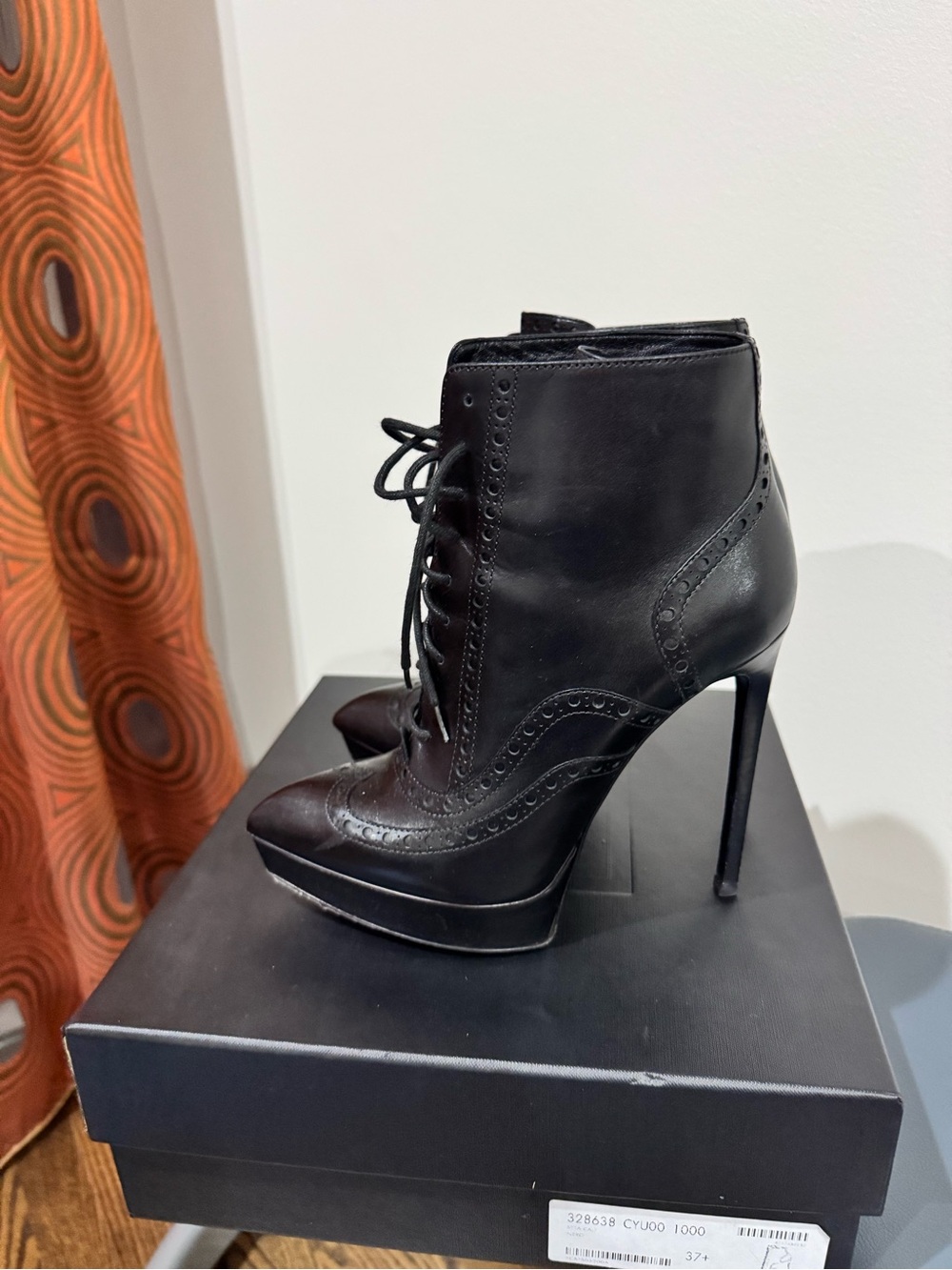 YSL Classic Black Leather Lace-Up Platform Ankle Boots - Picture 4 of 7